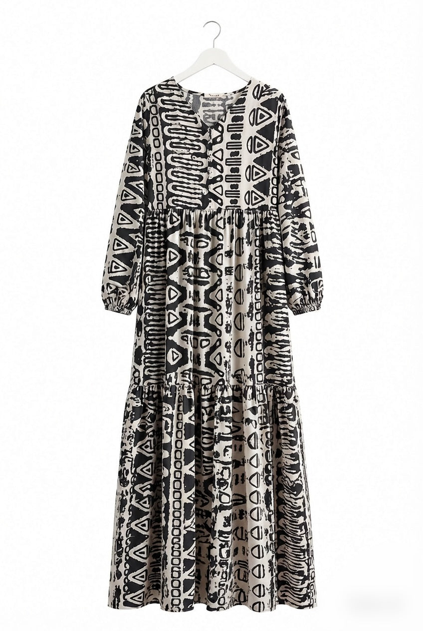 LAYLA plus size printed maxi dress *black*