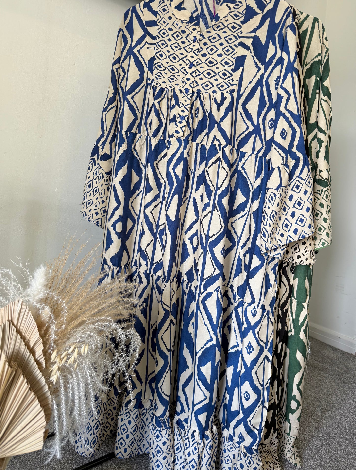ALYA Dress
