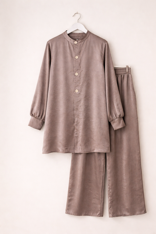 AYAH satin effect set in TAUPE